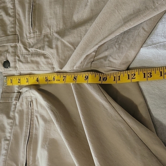 Columbia Women's Omini-Sheild Khaki Pants Size 10 - Picture 9 of 12